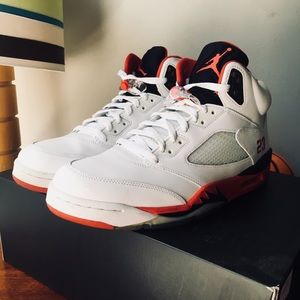 Jordan retro 5s - fire red